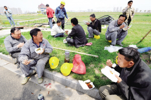 电力工人的午餐