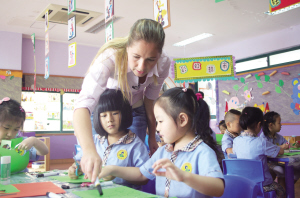 德国女孩在太仓幼儿园实习