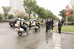 太仓市公安局举行今年第三次反暴恐演习